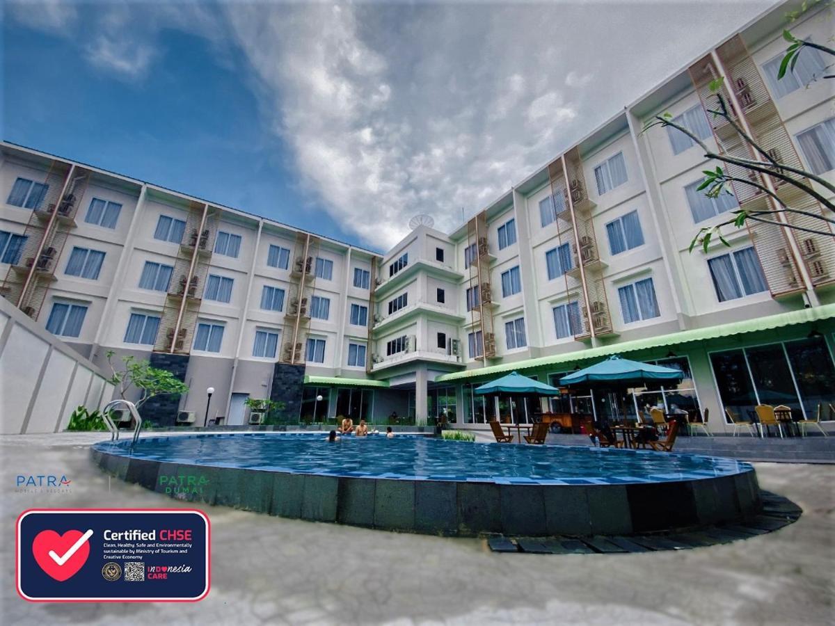 Patra Dumai Hotel Exteriör bild